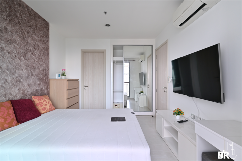 Condo in Bangkok, Thailand, 1 bedroom  № 187171 - photo 9