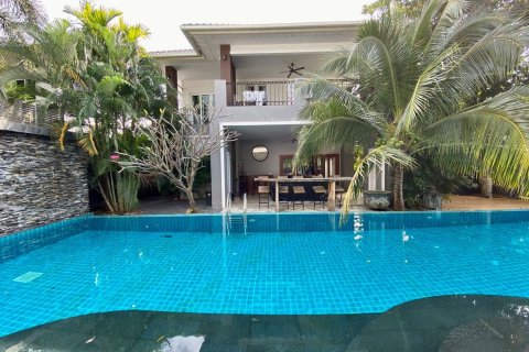 Haus in Chiang Mai, Thailand 6 Schlafzimmer № 160091