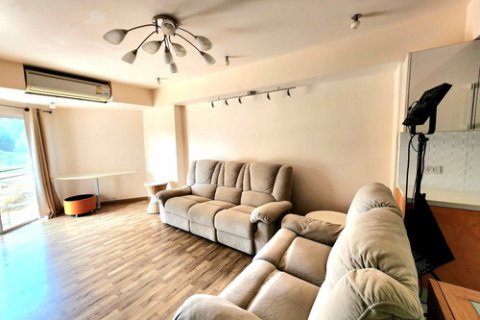 Condominio de 2 dormitorios en Jomtien Beach, Pattaya, Tailandia № 203920 - foto 11