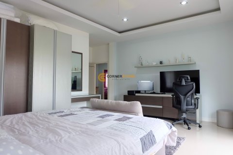 Estudio en Pattaya, Tailandia № 135210 - foto 30