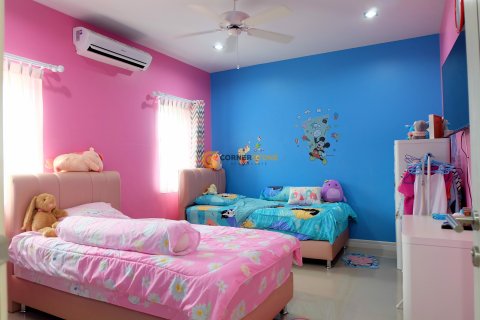 Estudio en Pattaya, Tailandia № 135210 - foto 27