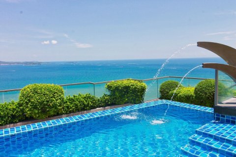 Apartamento de 2 habitaciones en Pattaya, Tailandia № 135201 - foto 18