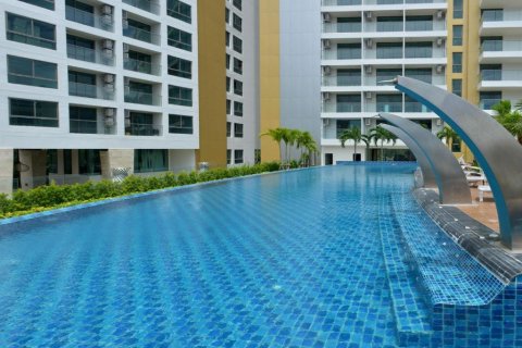 Apartamento de 2 habitaciones en Pattaya, Tailandia № 135201 - foto 20