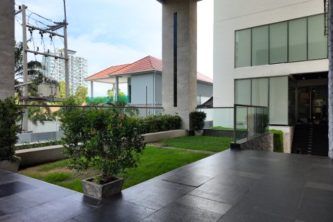 Apartamento de 2 habitaciones en Pattaya, Tailandia № 135201 - foto 26