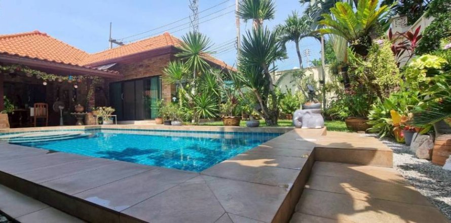 Casa de 3 dormitorios en Sattahip, Tailandia № 151068