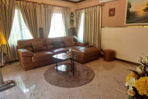 Casa de 3 dormitorios en Sattahip, Tailandia № 151068 - foto 6
