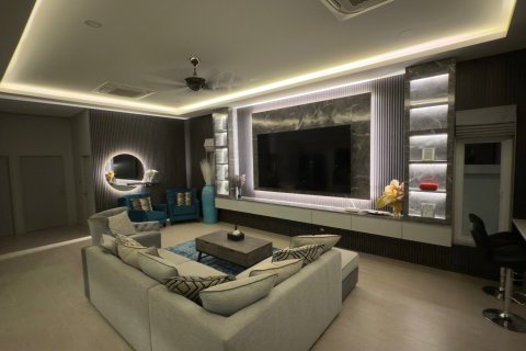 Villa in Hua Hin, Thailand 4 Schlafzimmer № 169965 - Foto 10