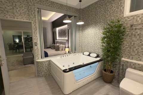 Villa in Hua Hin, Thailand 4 Schlafzimmer № 169965 - Foto 27