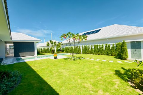 Villa in Hua Hin, Thailand 4 Schlafzimmer № 169965 - Foto 3