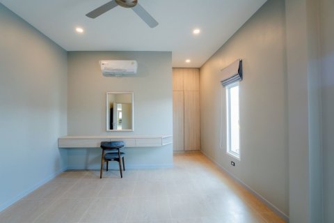 Chalet de 5 dormitorios en Hua Hin, Tailandia № 169964 - foto 5