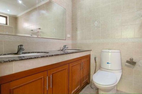 Casa de 3 dormitorios en Pattaya, Tailandia № 134264 - foto 18