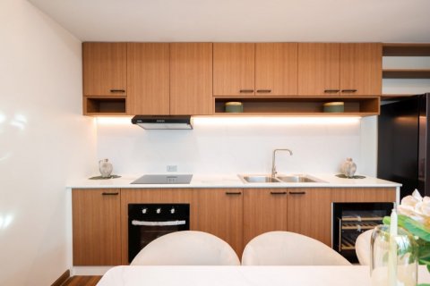 Casa de 4 dormitorios en Bang Lamung, Tailandia № 134266 - foto 18