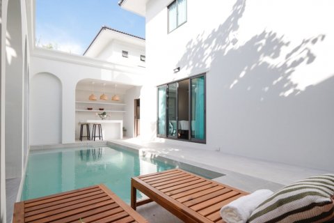 Casa de 4 dormitorios en Bang Lamung, Tailandia № 134266 - foto 7