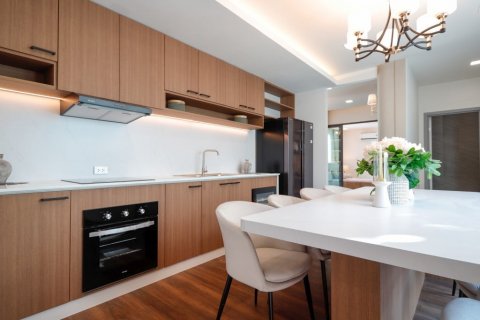 Casa de 4 dormitorios en Bang Lamung, Tailandia № 134266 - foto 17