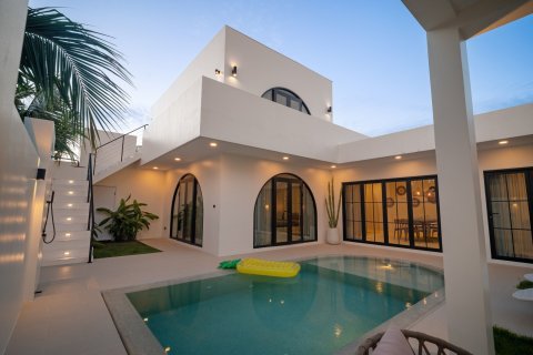 Chalet de 4 dormitorios en Phuket, Tailandia № 139715 - foto 2