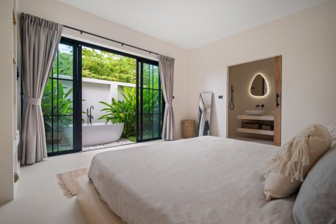 Chalet de 4 dormitorios en Phuket, Tailandia № 139715 - foto 21
