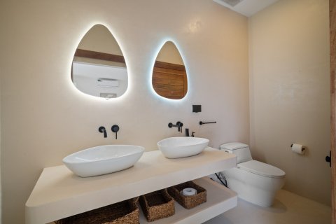 Chalet de 4 dormitorios en Phuket, Tailandia № 139715 - foto 25