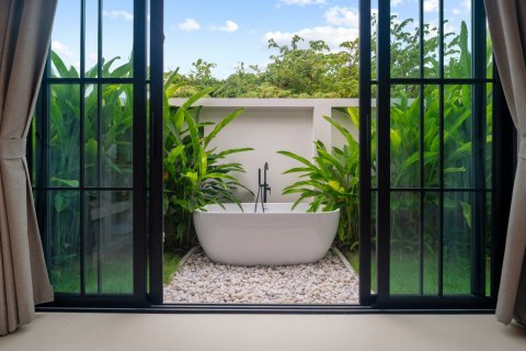 Chalet de 4 dormitorios en Phuket, Tailandia № 139715 - foto 23