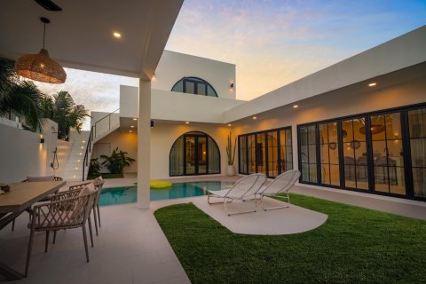 Villa in Phuket, Thailand 4 Schlafzimmer № 139715