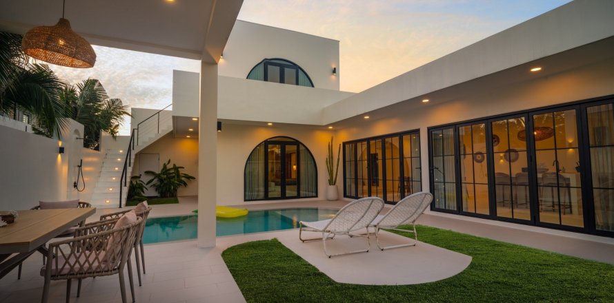 Chalet de 4 dormitorios en Phuket, Tailandia № 139715