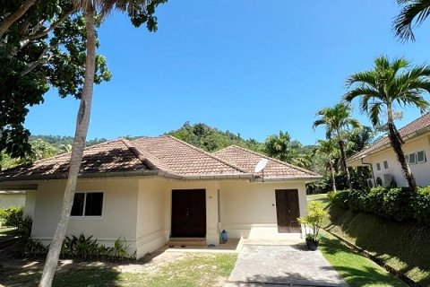 Chalet de 3 dormitorios en Kathu, Tailandia № 179280 - foto 10