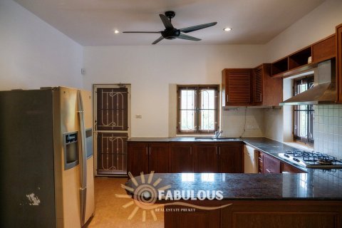 Chalet de 3 dormitorios en Chalong, Tailandia № 179286 - foto 8