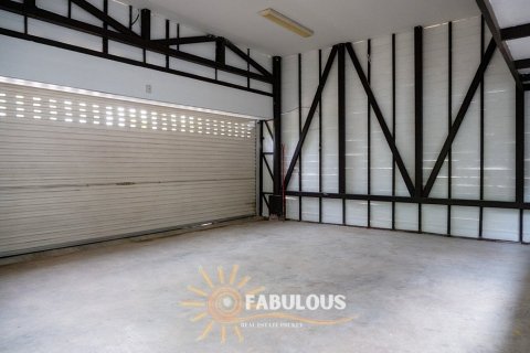 Chalet de 3 dormitorios en Chalong, Tailandia № 179286 - foto 15