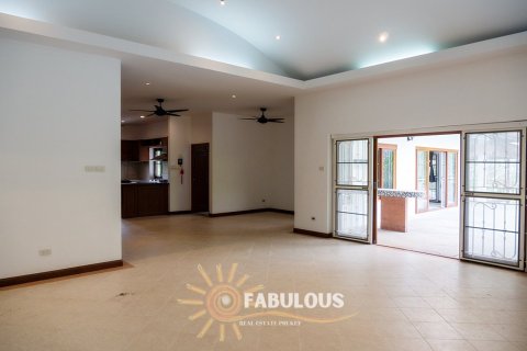 Chalet de 3 dormitorios en Chalong, Tailandia № 179286 - foto 6