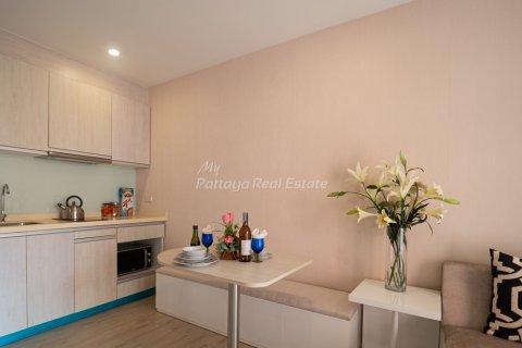 Condominio de 1 dormitorio en Bang Lamung, Tailandia № 205170 - foto 3
