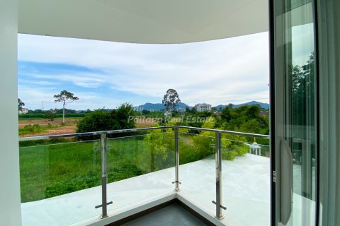 Condominio de 1 dormitorio en Sattahip, Tailandia № 205175 - foto 12