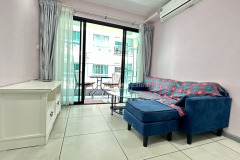 Condominio de 1 dormitorio en Bang Lamung, Tailandia № 205173 - foto 3
