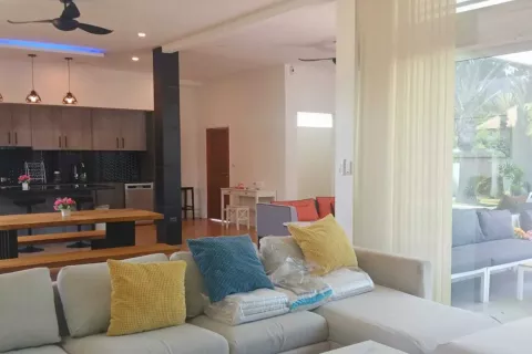 Chalet de 4 dormitorios en Phuket, Tailandia № 137460 - foto 4