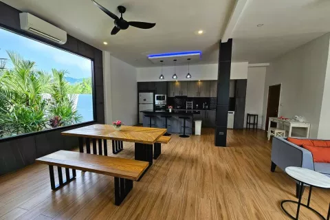 Chalet de 4 dormitorios en Phuket, Tailandia № 137460 - foto 2