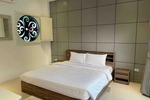 Chalet de 4 dormitorios en Phuket, Tailandia № 137460 - foto 20