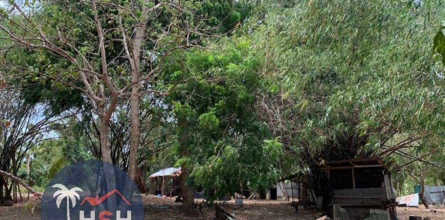Terreno 7200 m2 en Ko Samui, Tailandia № 180075