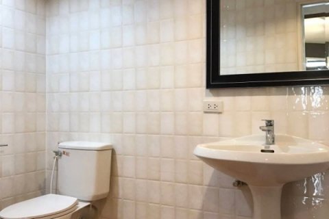 Condominio de 2 dormitorios en Bangkok, Tailandia № 66086 - foto 13