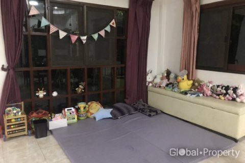 Casa de 3 dormitorios en Pattaya, Tailandia № 43065 - foto 4
