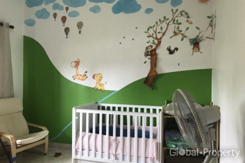 Casa de 3 dormitorios en Pattaya, Tailandia № 43065 - foto 5