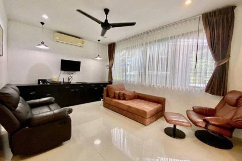 Chalet de 4 dormitorios en Kathu, Tailandia № 114109 - foto 9