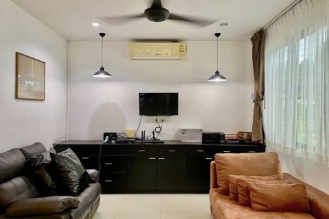 Chalet de 4 dormitorios en Kathu, Tailandia № 114109 - foto 8