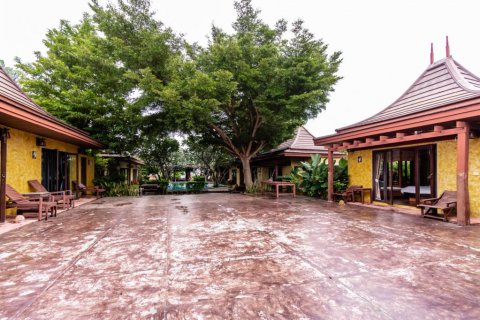 Hotel 1000 m2 en Pran Buri, Tailandia № 114110 - foto 9