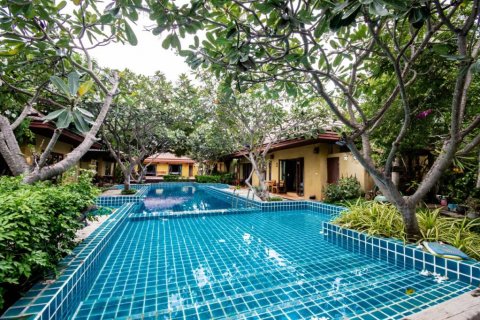 Hotel 1000 m2 en Pran Buri, Tailandia № 114110 - foto 4
