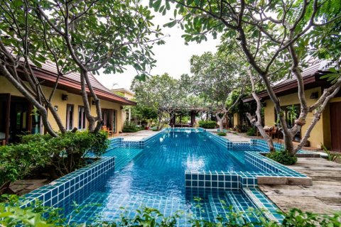 Hotel in Pran Buri, Thailand 1000 m2 № 114110