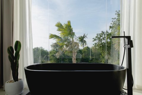 Chalet de 4 dormitorios en Hua Hin, Tailandia № 169772 - foto 15
