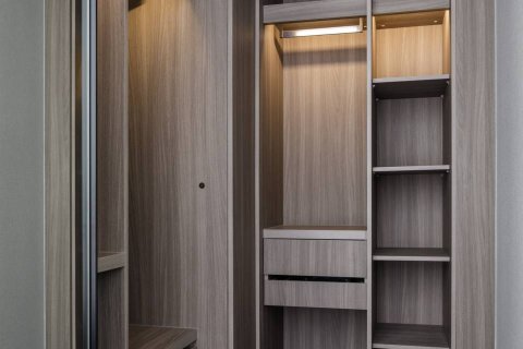 Condominio de 3 dormitorios en Bangkok, Tailandia № 181095 - foto 15
