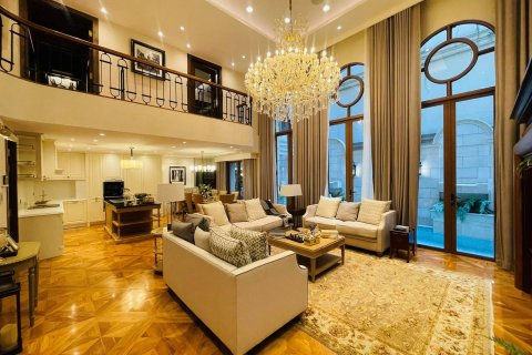 Haus in Bangkok, Thailand 4 Schlafzimmer № 181100