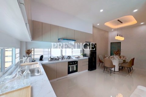 บ้านในพัทยา, ประเทศไทย 4 ห้องนอน № 197660 - รูปถ่าย 11