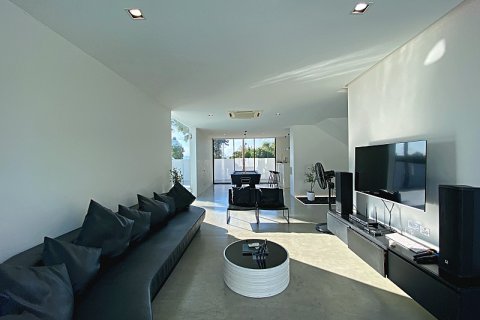 Casa de 4 dormitorios en Hua Hin, Tailandia № 168089 - foto 14