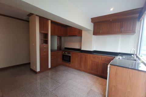 Condominio de 3 dormitorios en Bangkok, Tailandia № 143335 - foto 9