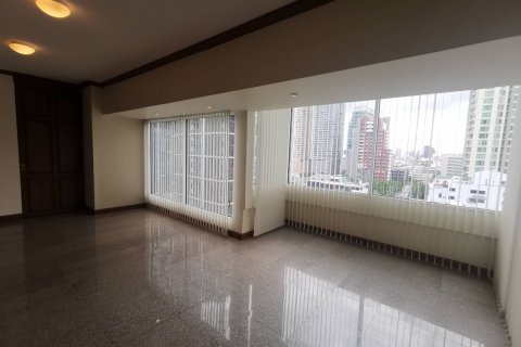 Condominio de 3 dormitorios en Bangkok, Tailandia № 143335 - foto 6